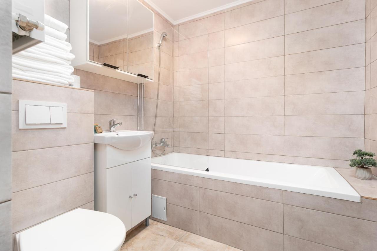 Decebal Flat Apartment Орадеа Екстериор снимка